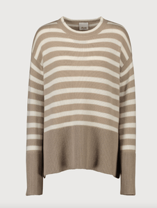 Allude Tops Round-neck Sweater