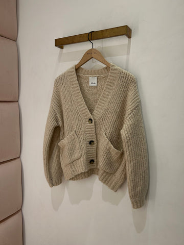 Allude Sweaters v-cardigan 1/1