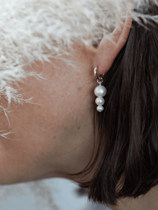 Gabriela Artigas Earrings Colmillo Huggie with Ascending Pearls