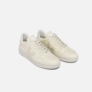 Veja Sneakers V-90 O.T. Leather Cashew Pierre