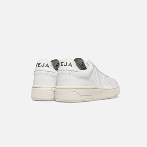 Veja Sneakers V-90 O.T. Leather Extra White